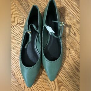 Charles & Keith  us 7 / eu 38  NWOT Green flats faux leather